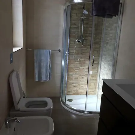 Bright & Spacious 1 Bedroom Penthouse-gzira Cl Gzira